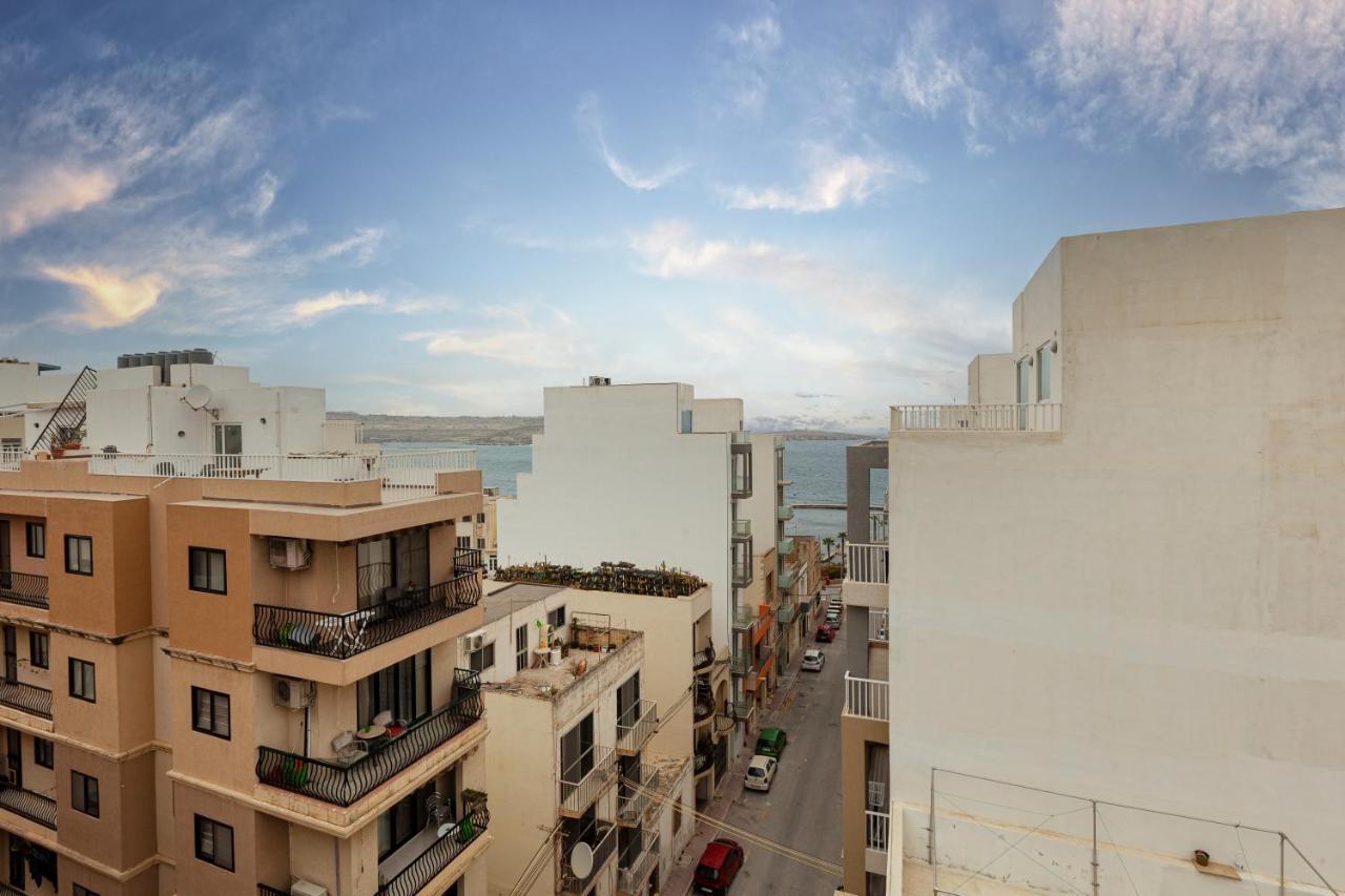 Perfect Seaview Penthouse Apartment Сейнт Полс Бей Екстериор снимка
